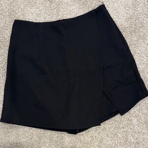 XS Black Mini Skort